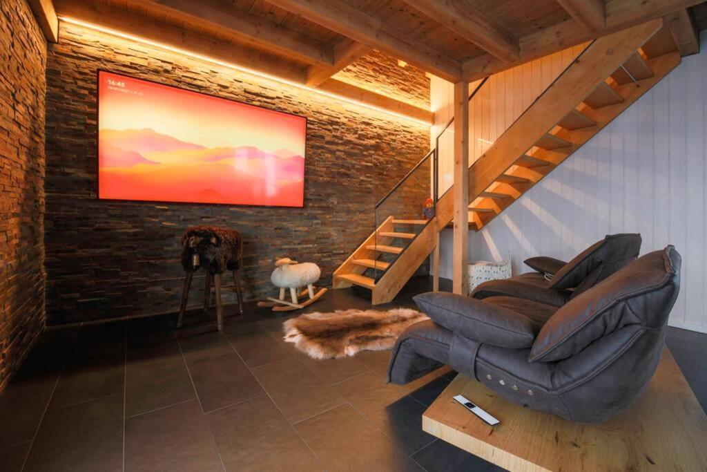 Exklusives Chalet Mit Traumhafter See- Und Bergsicht Seelisberg Bagian luar foto