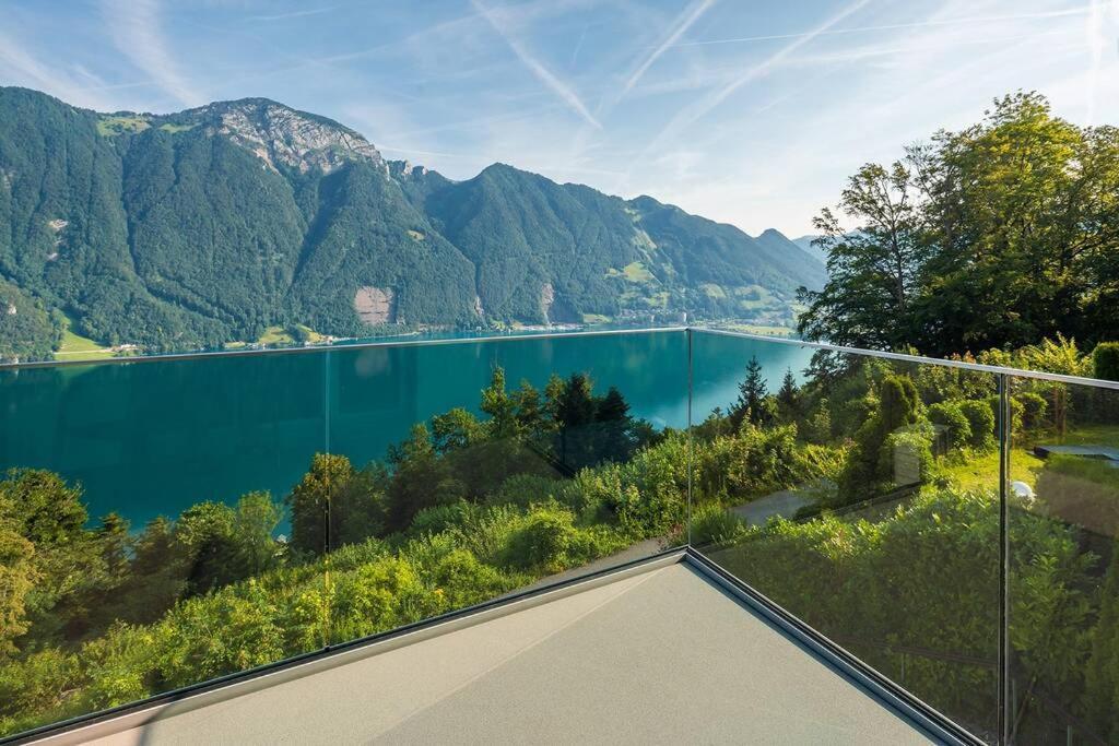 Exklusives Chalet Mit Traumhafter See- Und Bergsicht Seelisberg Bagian luar foto